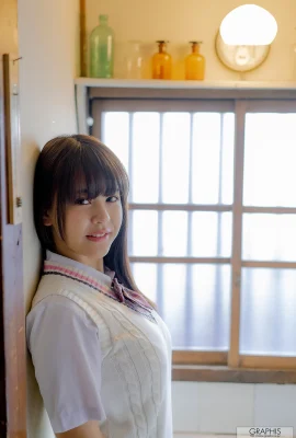 (Yumi しおん) A stinky girl with a hot body and a round breast that reveals her (26 Photos)