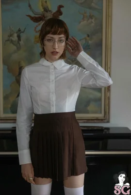 [Suicide Girls]Jun 06, 2025 – Missfernandez – Piano Muse[61P]