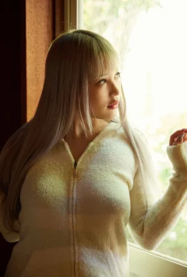(Snow White) Abundant breasts overflow… to capture all fans (27 Photos)