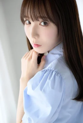 FRIDAY Digital Photo Collection Ebisaki Ao Dining Ao Vol.2 120 Pages Deluxe Edition (129 Photos)